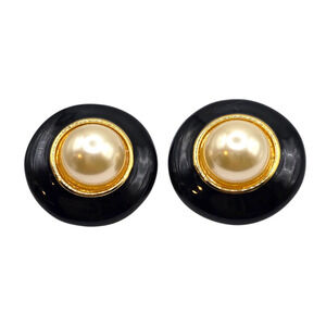 Kenneth Jay Lane KJL Clip-On Earrings Black Enamel Faux Pearl Gold Tone Round